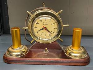 lot 820 image: Vintage Sessions Nautical Ship Wheel Wall Clock with Metal Sails