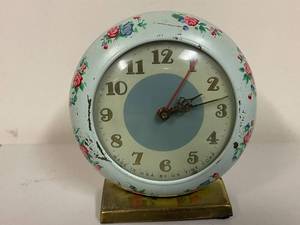 lot 846 image: Vintage US Time Floral Metal Alarm Clock