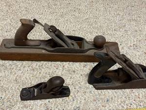 lot 539 image: Set of 3 Vintage Woodworking Hand Planes