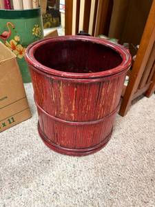 lot 546 image: Vintage Red Wood Barrel Planter Pot
