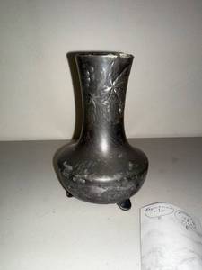 lot 572 image: Kayserzinn 4146 Art Nouveau Pewter Vase with Floral Relief