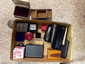 lot 593 image: Collection of Vintage Jewelry Boxes and Decorative Metal Tray
