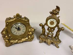 lot 624 image: Pair of Ornate Vintage Cherub Mantel Clocks with Gilt Finish