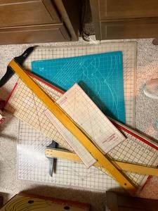 lot 758 image: Collection of Quilting Mats, Gridded Rulers, and Cutting Tools