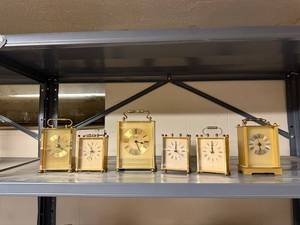lot 800 image: Set of 6 Vintage Brass Mantel Clocks with Roman Numerals