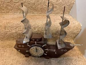 lot 843 image: Vintage United Clock Corp Ship Clock Nautical Mantel Art Deco