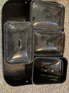 lot 883 image: Vintage Metal Divided Serving Tray with 4 Covered Compartments