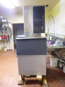 Hoshizaki Ice Machine and Ice Bin