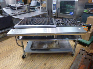 lot 14 image: Jade Charbroil and 4 Burner Stove on Stand