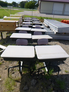 lot 71 image: 18 School Desks