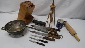 lot 130 image: Lot of Assorted Kitchenware and Baking Tools