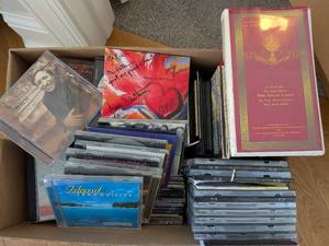 lot 143 image: Massive Collection of CDs & Cassette Tapes (Spanning Genres & Generations)