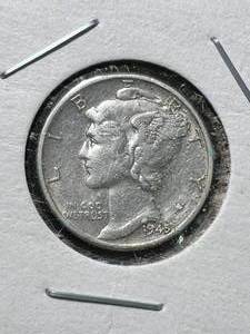 lot 33 image: 1945 US MERCURY DIME