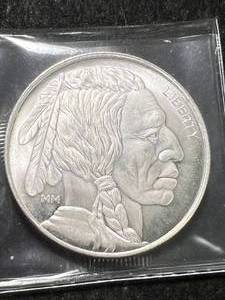 lot 80 image: 1 TROY OZ .999 FINE SILVER BUFFALO INDIAN ROUND