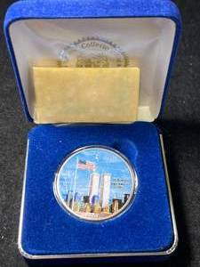 lot 84 image: 2001 AMERICAN SILVER EAGLE MEMORY OF 911 IN BOX