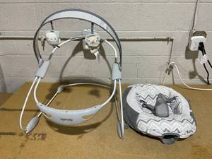 lot 139 image: Ingenuity Smart Bounce Adjustable Automatic Infant Baby Bouncer