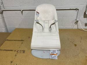 lot 140 image: BabyBjorn Bouncer Bliss, 3D Jersey, Light Beige