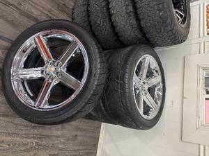 lot 1 image: IROC-Z Wheels & Tires