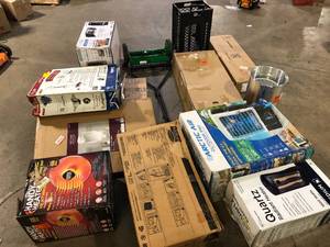 lot 41 image: Lot of Assorted General Merchandise Items Various Models and Conditions Customer Returns See Pictures