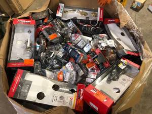 lot 58 image: Gaylord of Assorted Door Handles and Locks Various Models and Conditions Customer Returns See Pictures