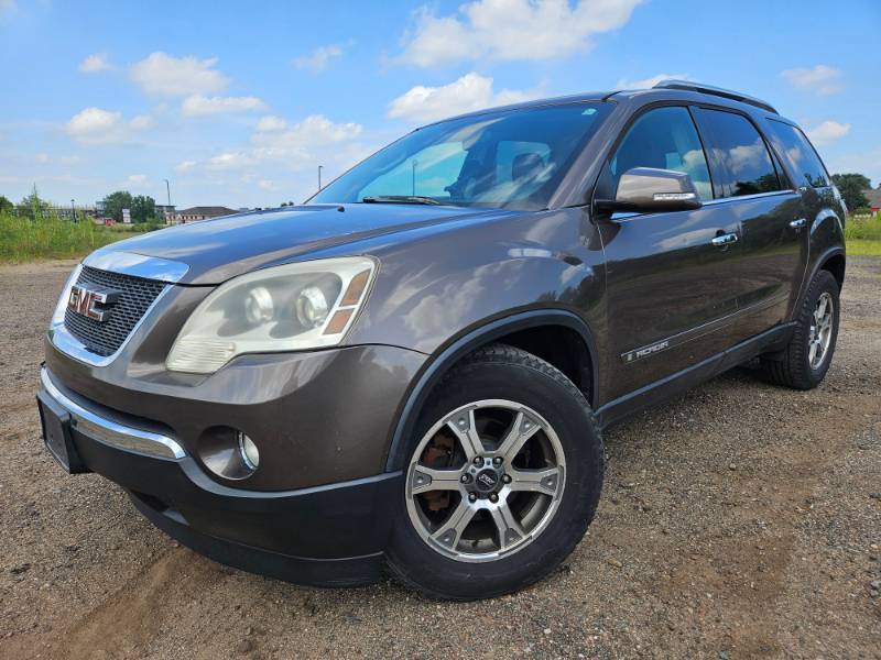 lot 17 image: 2008 GMC Acadia