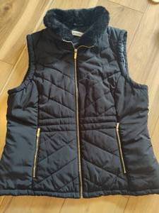 lot 82 image: Womens Calvin Klein Quilted Vest