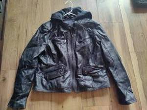 lot 83 image: Tommy Hilfiger Ladies Jacket (Size XL)