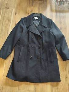 lot 87 image: Womens Anne Klein XL Wool Coat