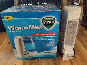 lot 116 image: Humidifier & Small Heater