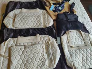 lot 98 image: Assorted Ladies PursesBackpacks New wTags
