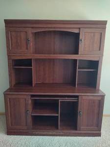 lot 134 image: Executive BookshelfCredenza