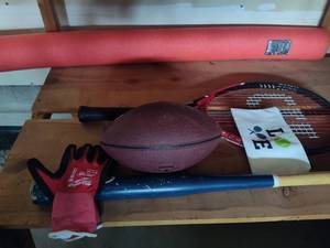 lot 163 image: Misc Sports Equipment