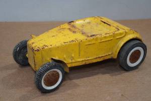 lot 15 image: Vintage Buddy L Hot Rod Car