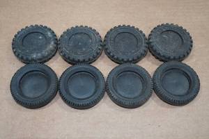 lot 18 image: 8 Tonka Replacement Wheels