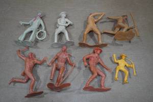 lot 42 image: Marx Toy Cowboys and Native Americans