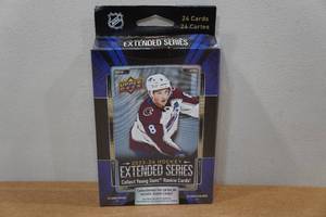 lot 123 image: 2023-24 Upper Deck Extended Series Hockey Card Hanger Box