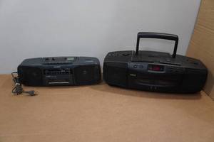 lot 136 image: 2 Vintage Boomboxes Systems