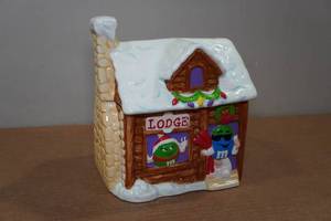 lot 148 image: Vintage M&Ms Cookie Jar