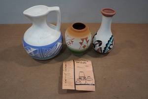 lot 181 image: Sioux Pottery