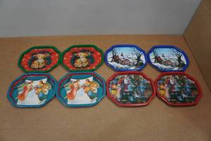 lot 210 image: 8 Vintage Christmas Metal Trays