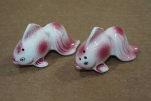 lot 216 image: Vintage Salt and Pepper Shaker Set - Koi Fish