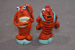lot 227 image: Vintage Salt and Pepper Shaker Set - Lobster