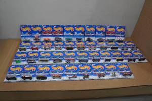 lot 255 image: Hot Wheels 1998 First Editions Complete Set with 40s Ford Variation
