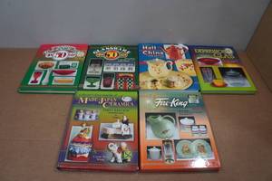lot 281 image: Assorted Antique Identification Guide Books - Glassware, Depression Glass, Fire-King, Ceramics, China