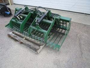 lot 10 image: CFG Industrial Skid Steer 72 Skeleton Bucket wGrapple