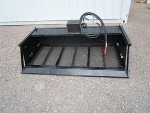 lot 56 image: Future Equipment Skid Steer 72 Vibratory Screening Bucket