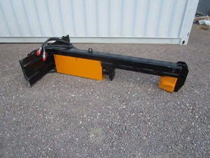 lot 324 image: Future Equipment Skid Steer Log Splitter