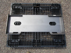 lot 343 image: Future Equipment Skid Steer Attachment Plate