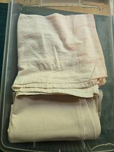 lot 61 image: Assorted White Cotton and Linen Fabric Pieces