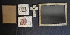 lot 122 image: Assorted Photo Frames and 50th Anniversary Cross Wall Decor Set